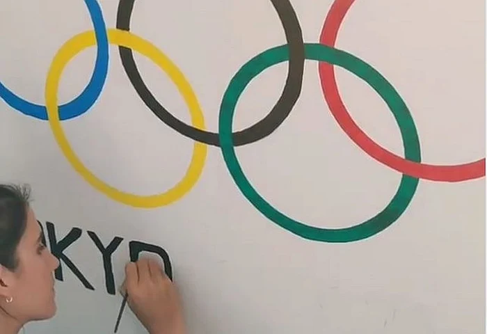 
    Pe lângă antrenamente, Ionela Cozmiuc își umple timpul pictândFoto: Facebook/IonelaCozmiuc  