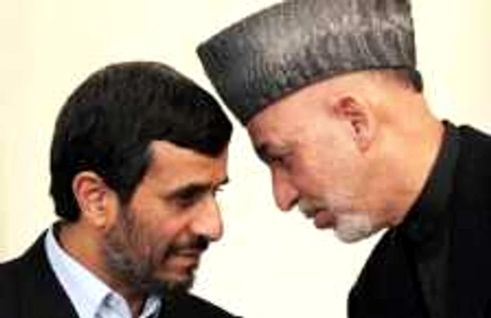 Mahmoud Ahmadinejad şi Hamid Karzai