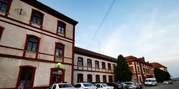 pasarela veche a garii simeria foto daniel guta adevarul iunie 2021