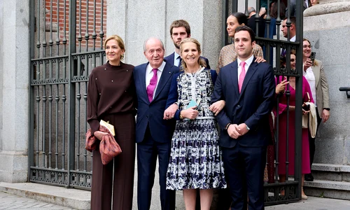 Regele Juan Carlos cu fiicele Infanta Cristina si Infanta Elena si nepotii Juan Valentin Urdangarin, Felipe Juan Froilan si Victoria Federica de Marichalar   GettyImages 2143422506 jpg