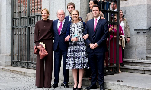 Regele Juan Carlos cu fiicele Infanta Cristina si Infanta Elena si nepotii Juan Valentin Urdangarin, Felipe Juan Froilan si Victoria Federica de Marichalar   GettyImages 2143422506 jpg