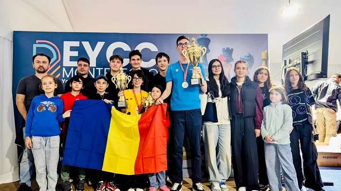 Delegația României la Campionatele Europene de șah pentru juniori