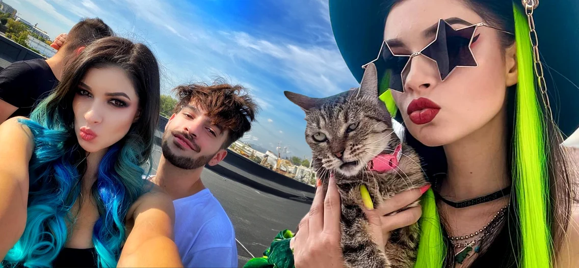 Sarah JSun a colaborat pe plan muzical cu David Pușcaș