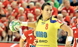 hand16 17 sport 7178647 med jpeg