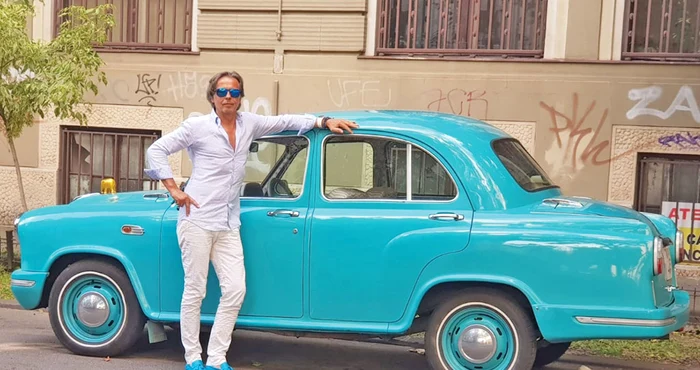 
    Michael Bullert s-a îndrăgostit  la prima vedere de simpatica  mașinuță pe care  a văzut-o în Anglia   