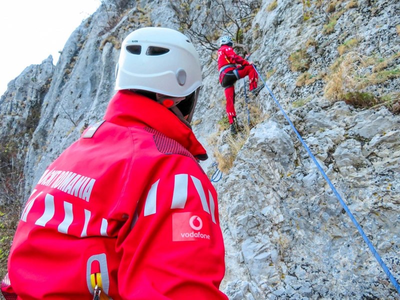 Ucraineanul dispărut în munții Maramureșului nu a fost găsit de salvamontiști. Bărbatul este căutat cu o dronă