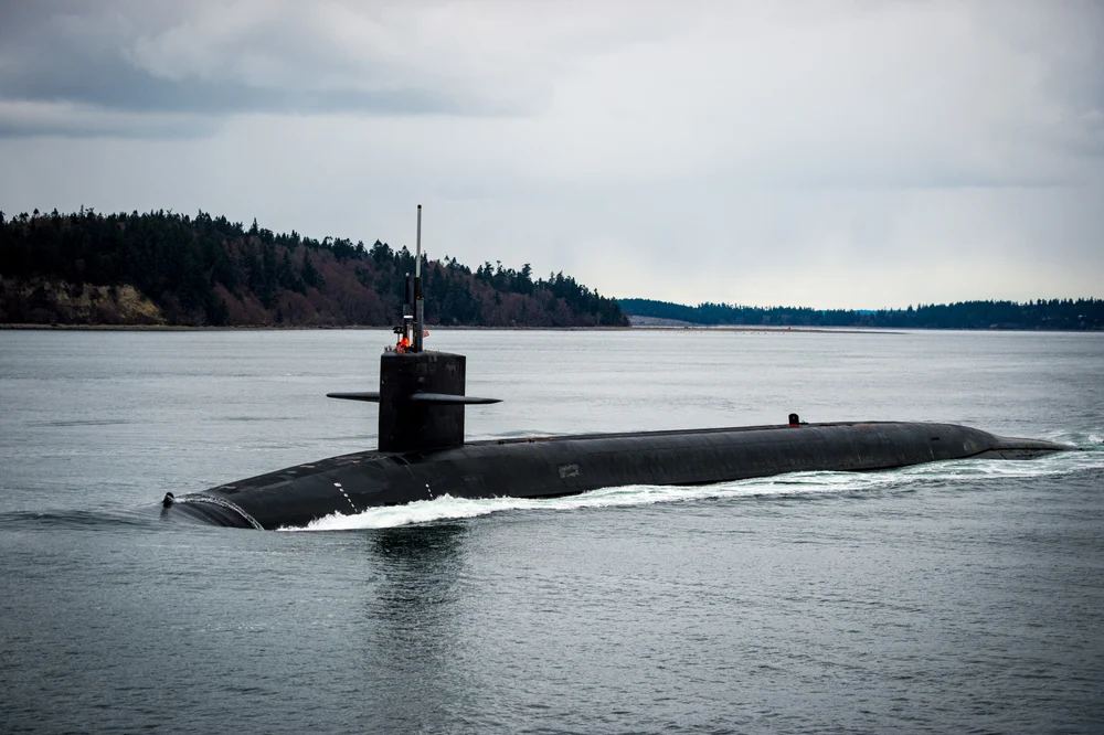 Franța pune în serviciu noua generație de rachete nucleare M51.3 de pe submarine