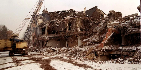 demolare fabrica de lapte cartierul militari foto mediafax 