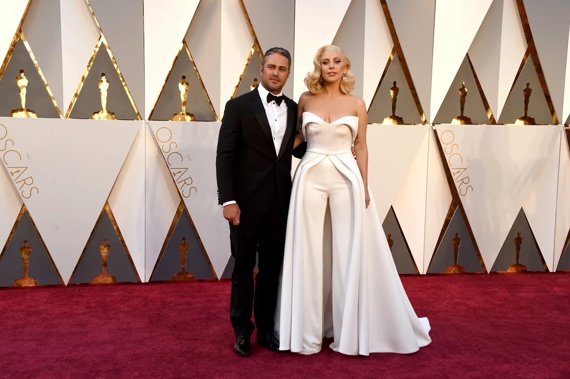 oscar 2016 lady gaga taylor kinney jpeg