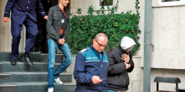 Târgu-Jiu: Pui de magistraţi, reţinuţi pentru trafic de droguri