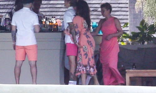 justin bieber selena hepta 3410734 jpg jpeg