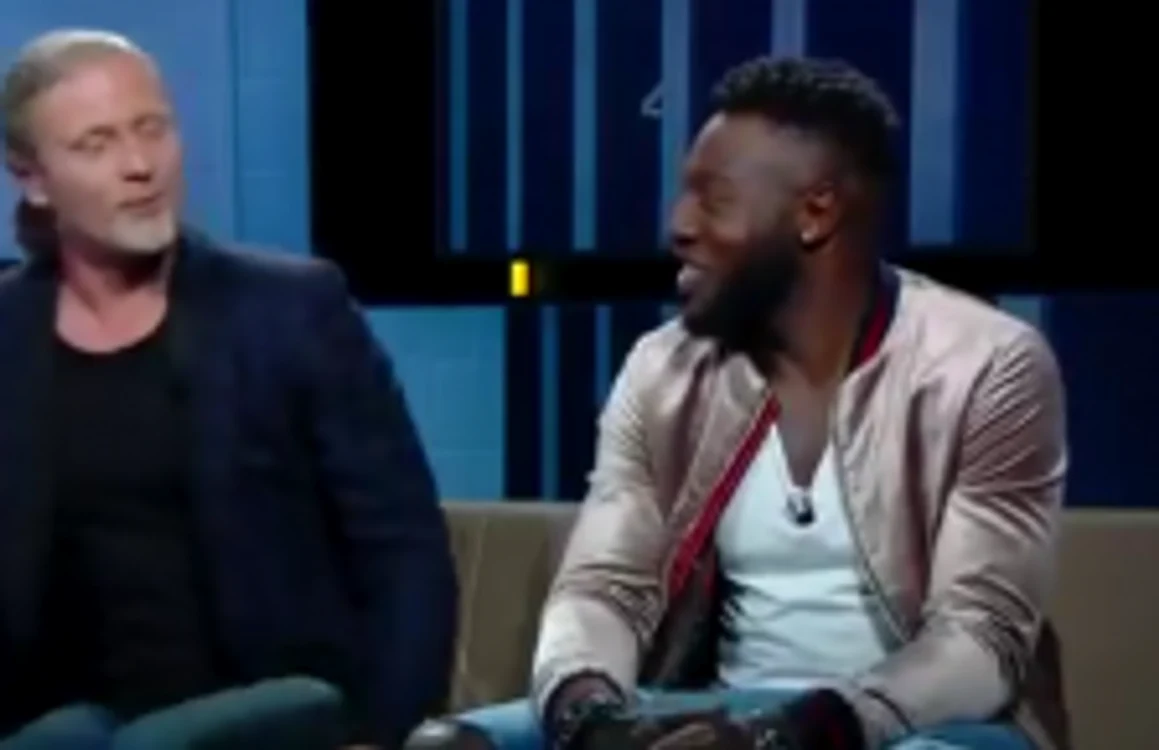 Captură din emisiunea în care a apărut Gnohere (dreapta) la televiziunea franceză