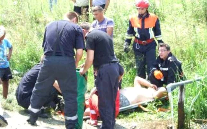 În urma accidentului, șoferul vinovat a suferit răni grave