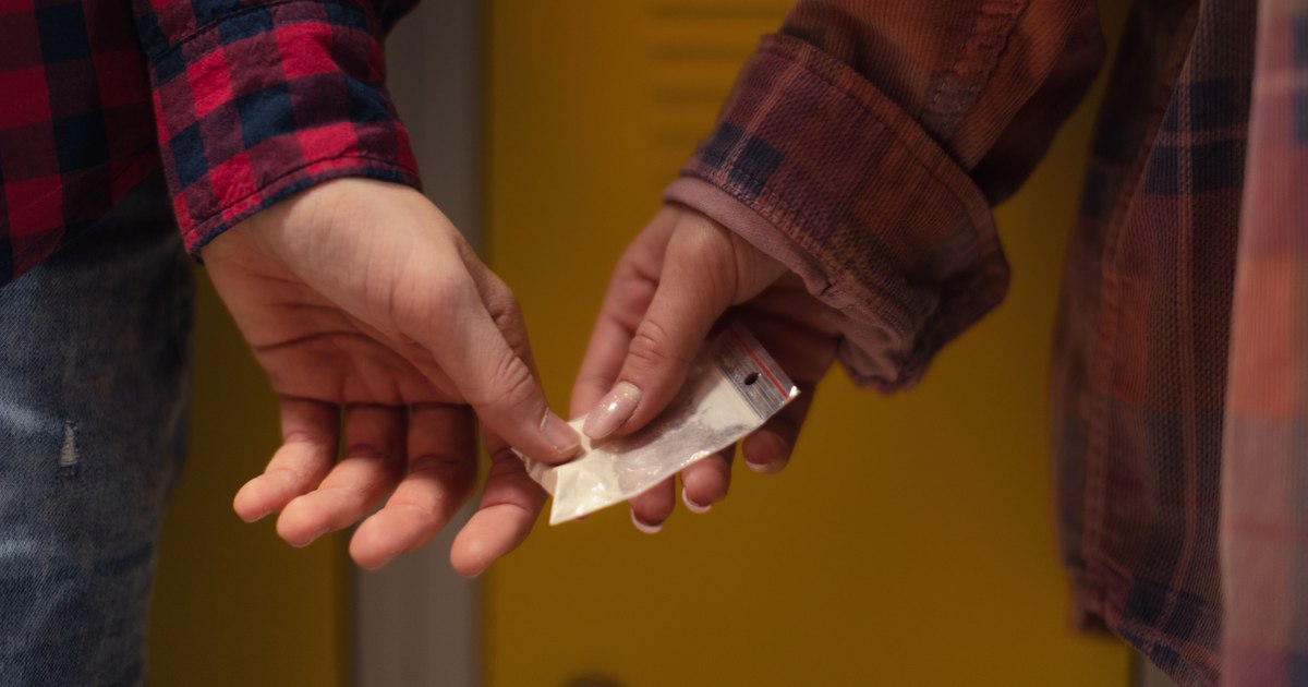 „Testul antidrog la BAC ar dezvălui adevărata dimensiune a dezastrului” – Avertismentul dur al psihoterapeutului Cristina Gemănaru