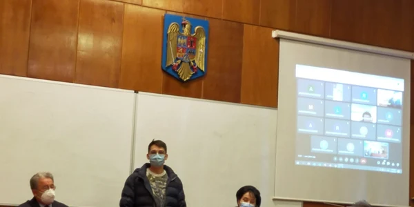 Darius Mardaru în vizită la Colegiul Mircea cel Bătrân FOTO facebook