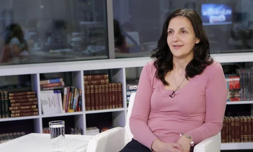 Societatea civilă: de la idei şi cauze, la rezultate concrete – dialog cu Vera ULARU jpeg
