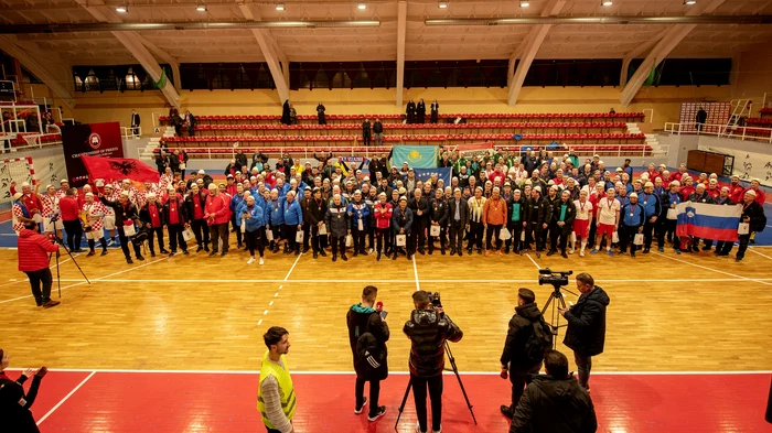 Fotografie de grup FOTO Albania Futsal Priests