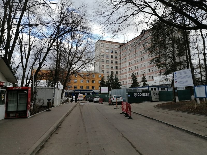 Spitalul din România care a angajat psihologi ca să țină cursuri de empatie. Medicii și asistenții, învățați cum să comunice cu pacienții