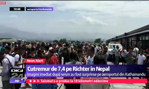 Imagine din aeroportul Kathmandu după cutremur jpeg