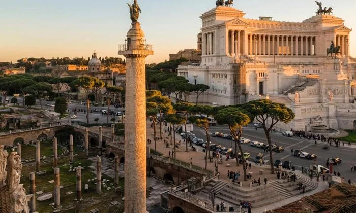A War Diary Soars Over Rome   The story of Emperor Trajan’s victory and the 155 scenes carved in a spiral frieze on a monumental column jpeg