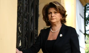 rovana plumb jpeg