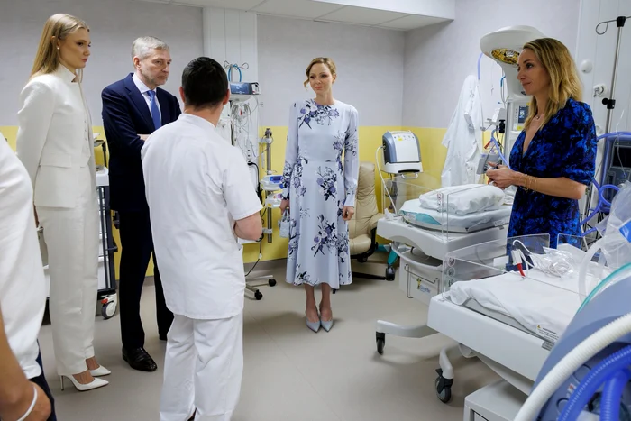 Charlene a îmbrăcat o ținută baby blue, Foto Palatul Princiar 5 jpg