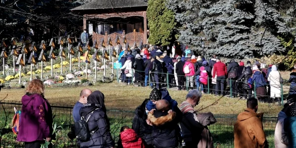 pelerinaj la manastirea prislop foto daniel guta adevarul