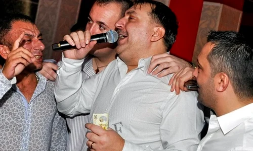 vali vijelie in club life 256 jpeg