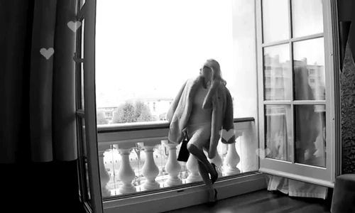 Pamela Anderson colectie de haine din blana artificiala jpeg