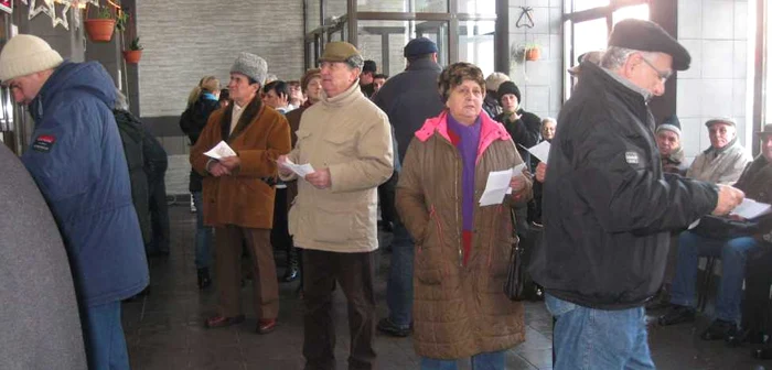 Pensionarii sunt cei mai conştiincioşi ploieşteni