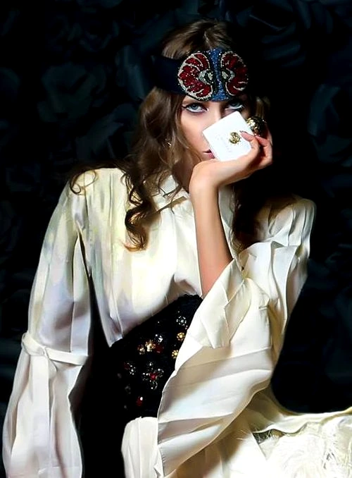 Iulia Albu designer vestimentar prima colectie jpeg