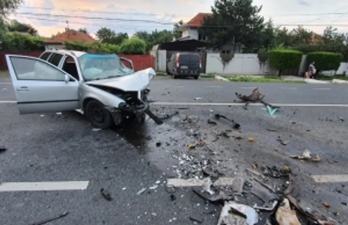 În urma impactului frontal, trei persoane şi-au pierdut viaţa                                      FOTO: Arhivă Adevărul