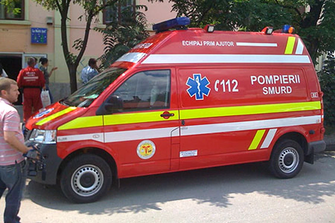 
    Bărbatul a fost dus la spital (Foto: Arhivă)  