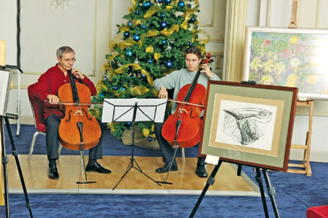 Moment special, oferit de violonceliştii Marin şi Ştefan Cazacu