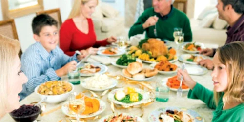 Nu combinaţi la o masă făinoasele şi carnea