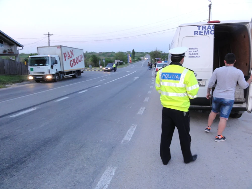 Una dintre acţiuni s-a desfăşurat la primele ore ale zilei de joi-dimineaţă în intersecţia de la Găneasa...