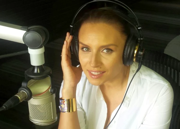 Pe Adina Halas o vom putea asculta la Smart Fm foto: arhiva personală