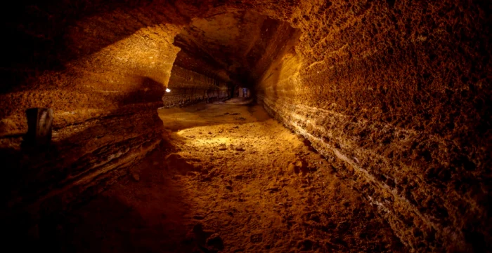 Tunelul subteran de la „Locul Morților” / Foto: Shutterstock