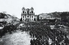 Intrarea Armatei Române în Timișoara (foto: Muzeul Național al Banatului) 