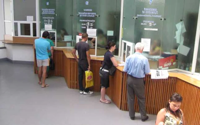 Focşănenii nu s-au îngrămădit să-şi plătească dările la bugetul local