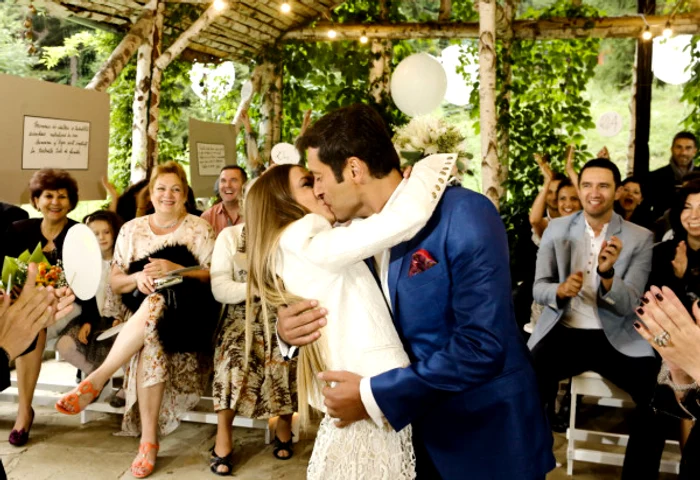 Adela Popescu și Radu Vâlcan s-au căsătorit în august 2015