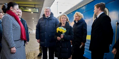 ursula von der leyen la kiev jpg