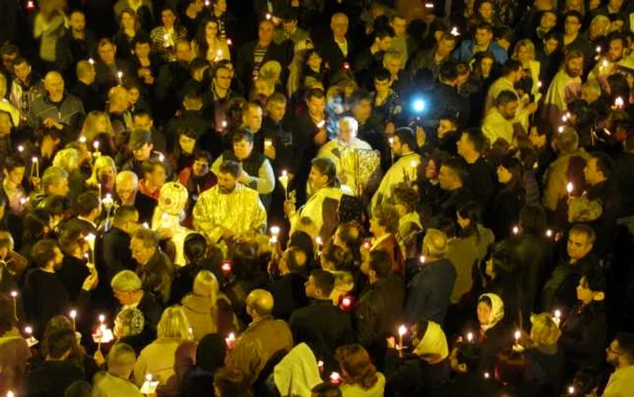 Slujba de Înviere la Catedrala din Timişoara FOTO Ştefan Both