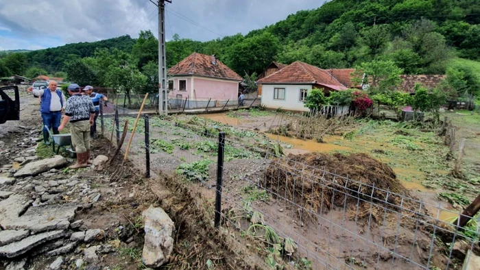 ARHIVĂ. CJ Hunedoara.