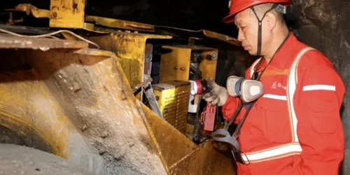 zacamant de aur china jfif