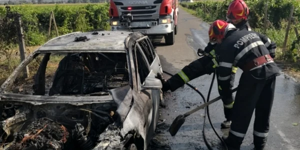 incendiu masina