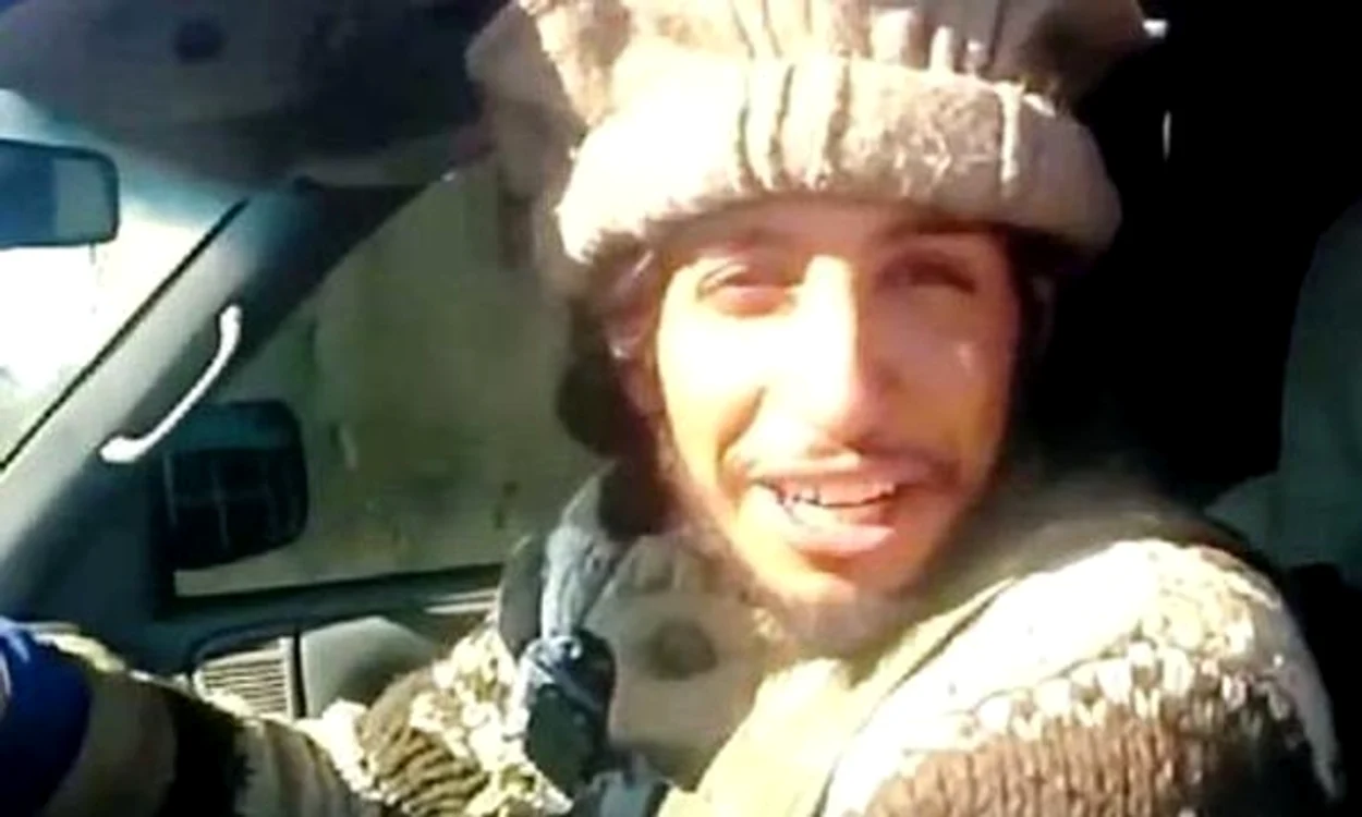 
    Bărbatul este un militant al grupării teroriste ISISFoto: Twitter  