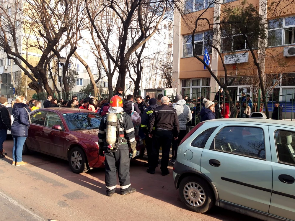 Școala 133 din București a fost evacuată