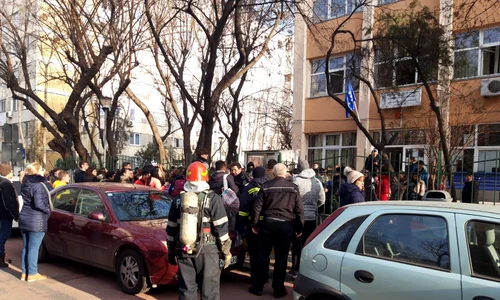 Școala 133 din București a fost evacuată jpeg