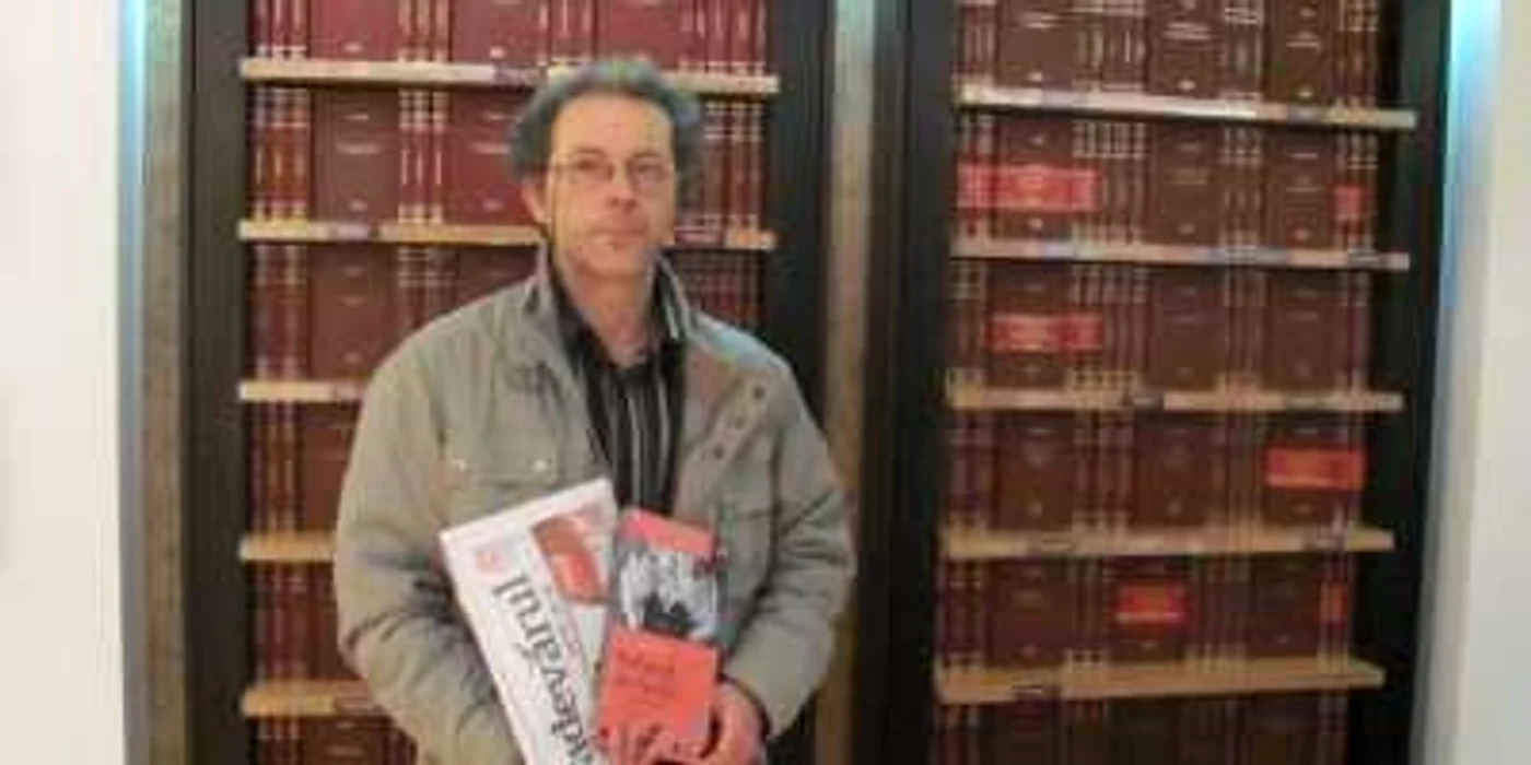Inginerul Viorel Buică spune că virusul lecturii i-a intrat în sânge din copilărie.